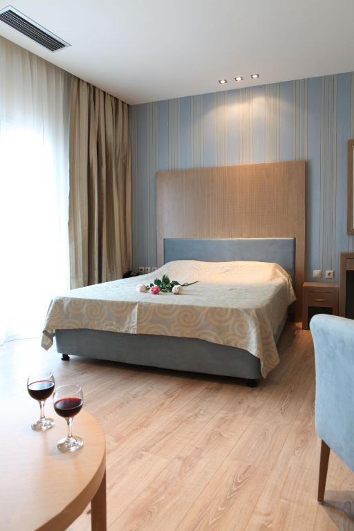 Hotel Alfa Edessa Quarto foto